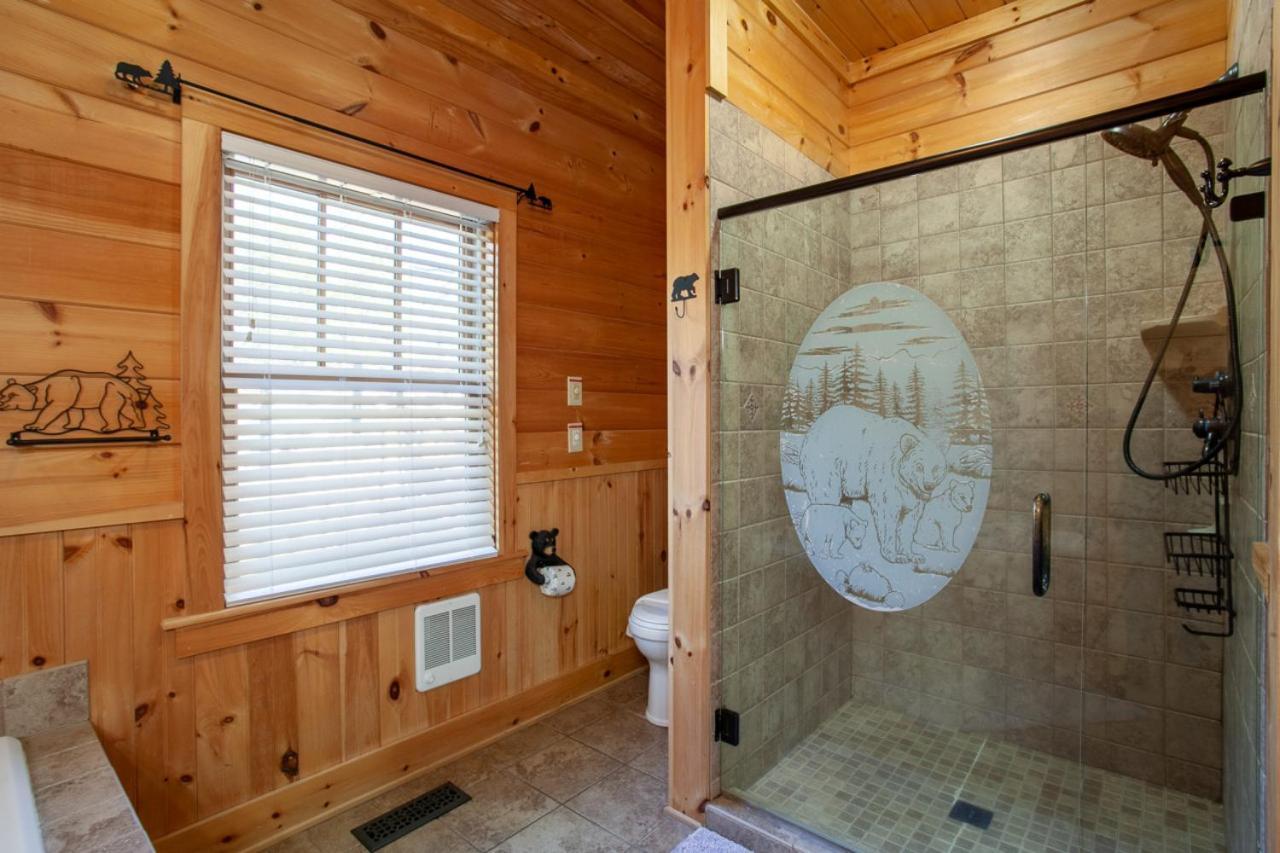Black Bear Reserve - Mtn View, Hot Tub, Game Room Sevierville Exterior photo